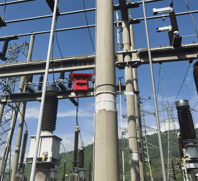 江西電力裝上 “智能防鳥衛(wèi)士”—— 特力康綜合激光驅鳥器破解湖區(qū)變電站鳥害難題